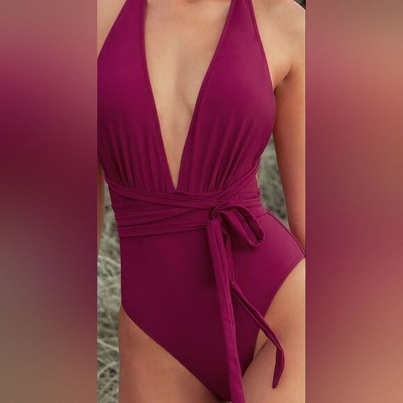 Cupshe deep V neck belted crisscross straps one piece swimsuit size medium - Picture 3 of 5